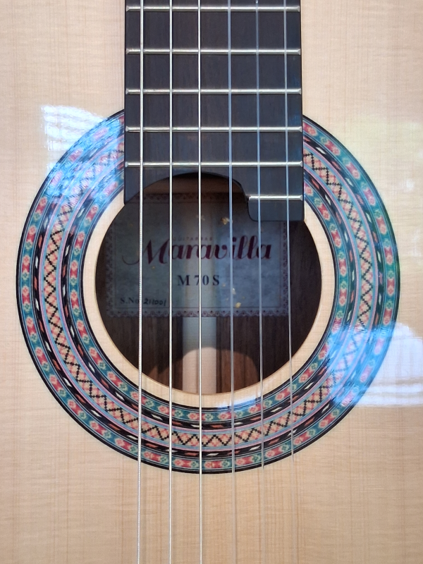 Maravilla M70 SP/GR, Fichte / Grenadillo massiv